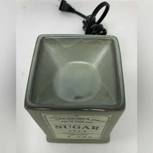 Vintage Style Sentsy Warmer “ A Spoonful of Sugar” - Picture 2 of 4
